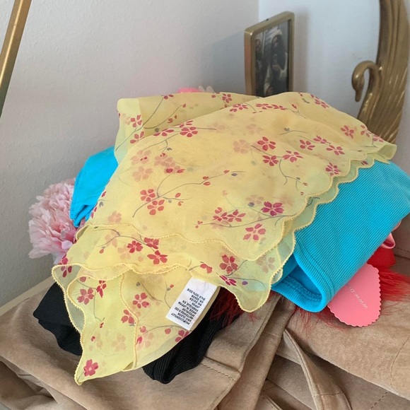 Vintage retro 90s dainty floral small scarf - Picture 4 of 4